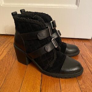 Nine West Iskaro Black leather and Faux Fur Boots Size 9.5